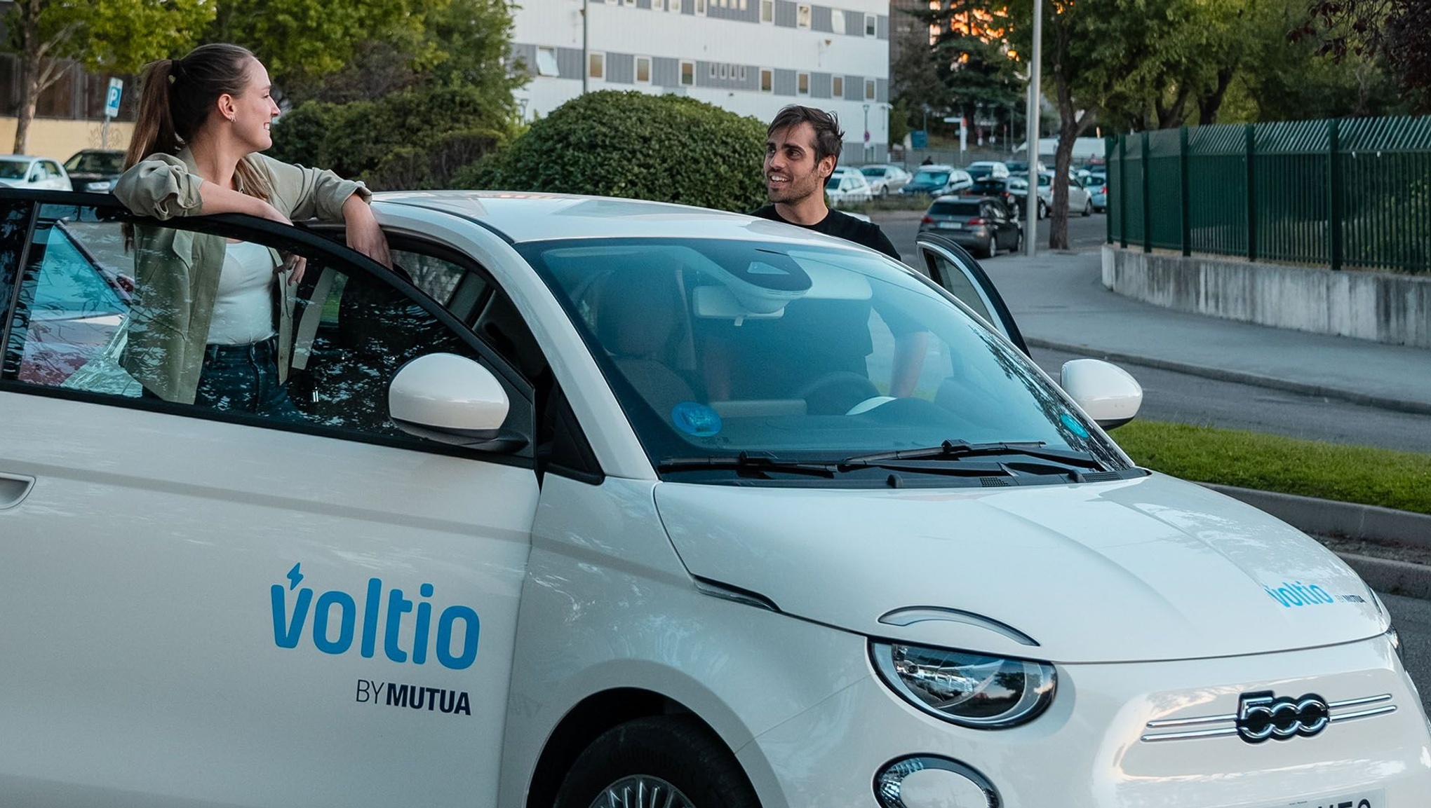 alternativas-coche-privado-carsharing-electrico-ventaja-movilidad-ligera-Voltio.jpg