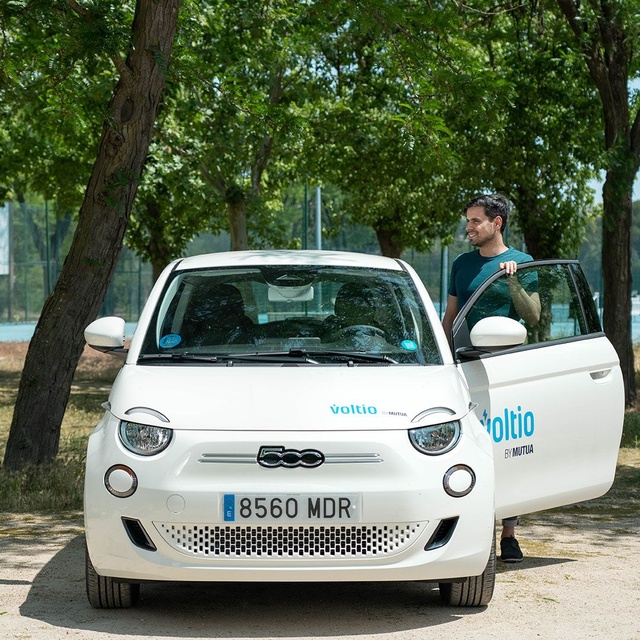 dia-medio-ambiente-sostenibuildiad_madrid_carsharing-voltio-coches-electricos.jpg