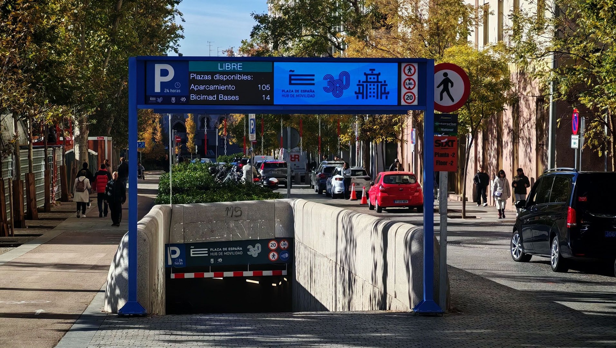 parking-plaza-españa-Voltio-carsharing-Madrid.jpg