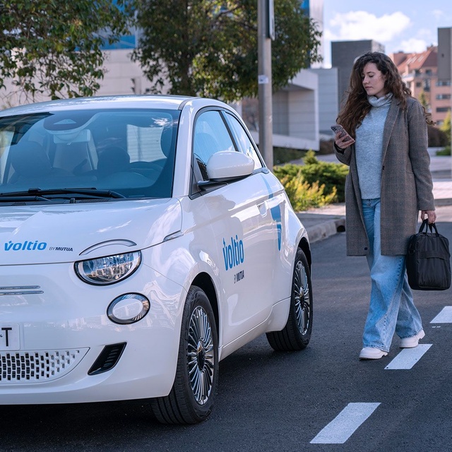carsharing-coche-electrico-sostenibilidad-ecologico-Voltio-Reserva-nocturna.jpg
