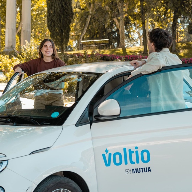 Planes-Hispanidad-2025-carsharing-coche-electrico-sostenibilidad-ecologico-Voltio.jpg