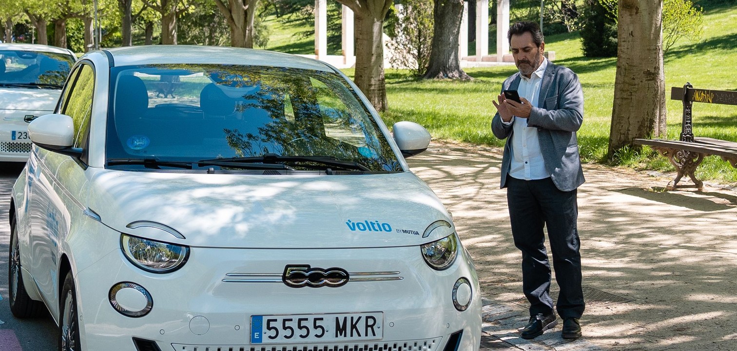 coche-carsharing-electrico-movilidad-empresas-Madrid-Voltio.jpg