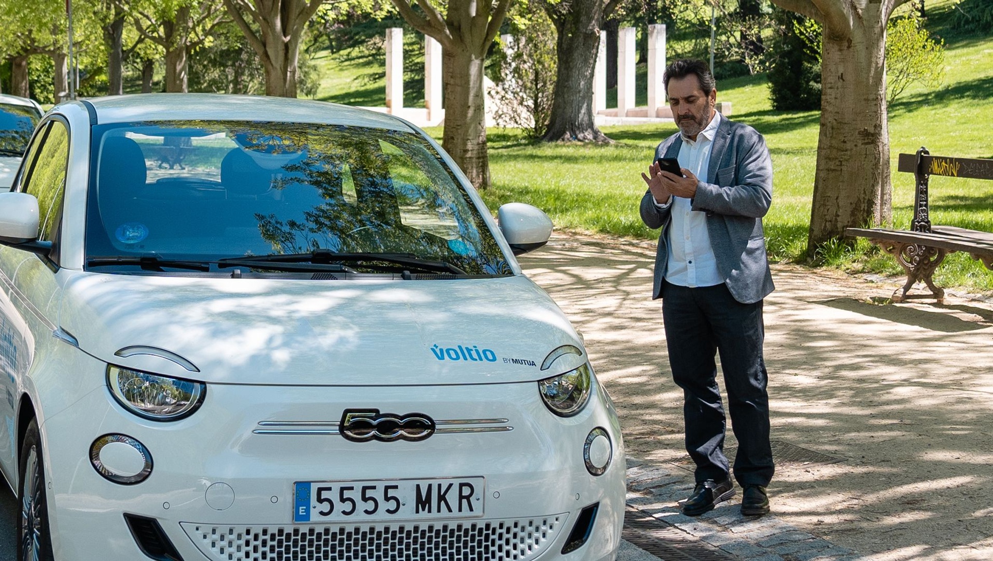 coche-carsharing-electrico-movilidad-empresas-Madrid-Voltio.jpg